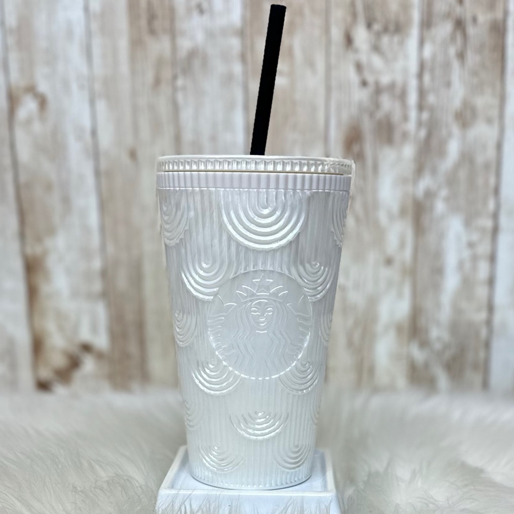 Starbucks 16 oz. Siren Shell Plastic Cold Cup NWT  [1940]